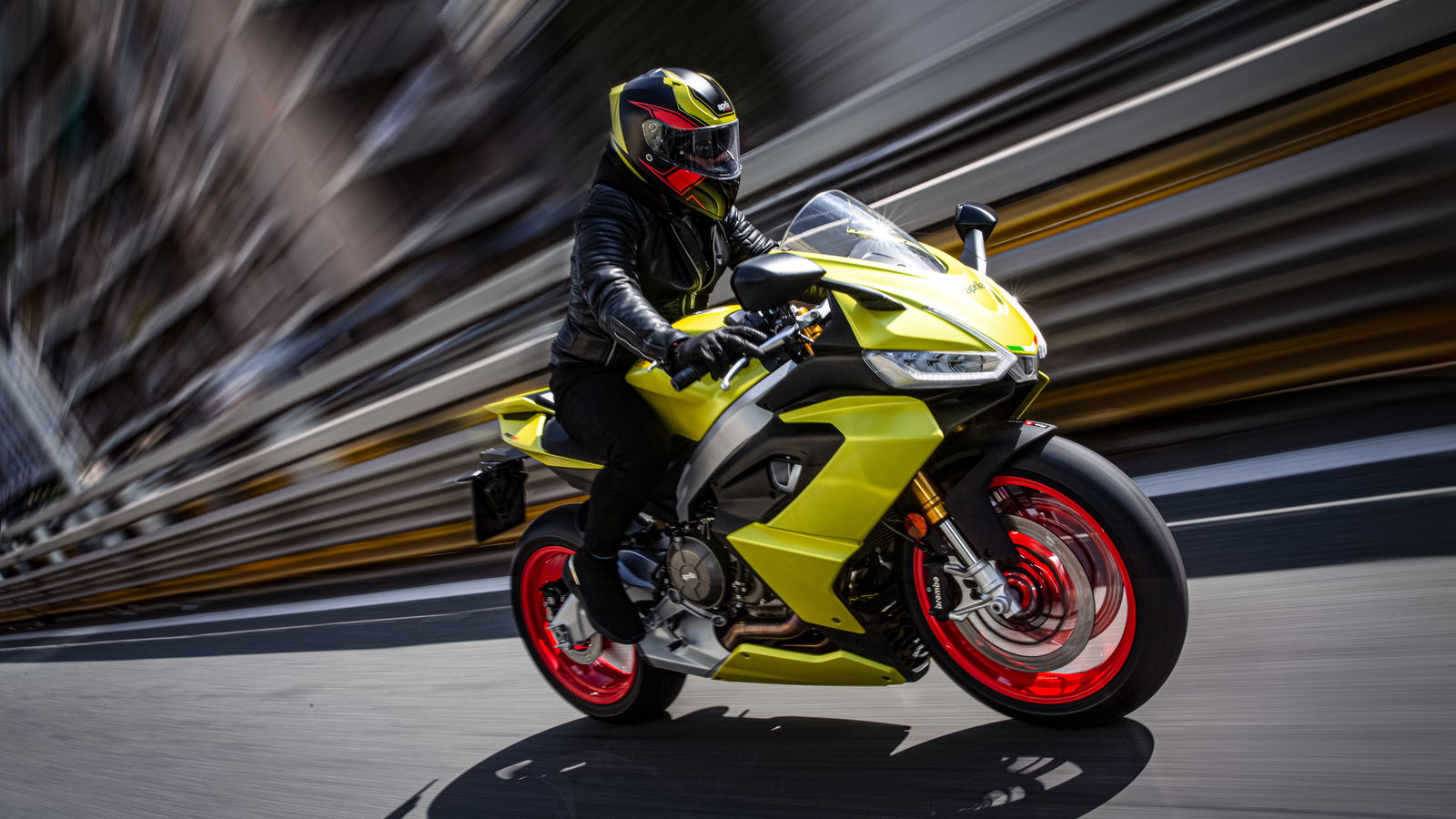 2021 Aprilia RS 660